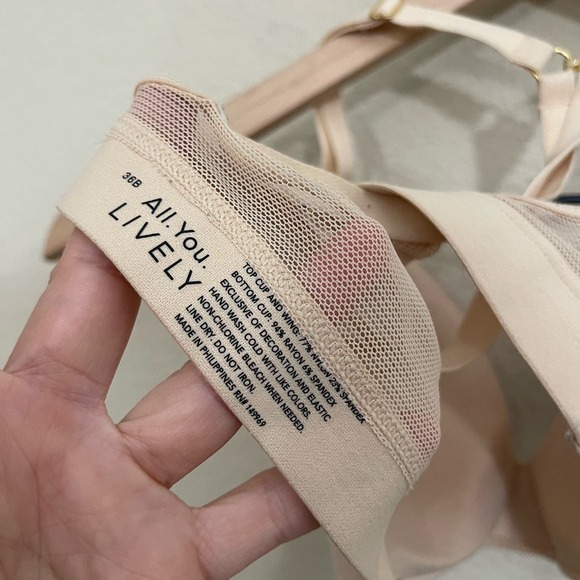 Lively All-Day Deep V No-Wire Convertible Padded Bra Toasted Almond Tan 36B - Picture 10 of 15